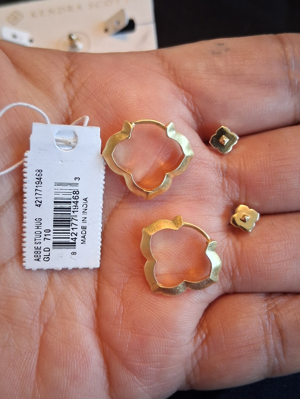 Kendra Scott Abbie Earring Set - Picture 3 of 3